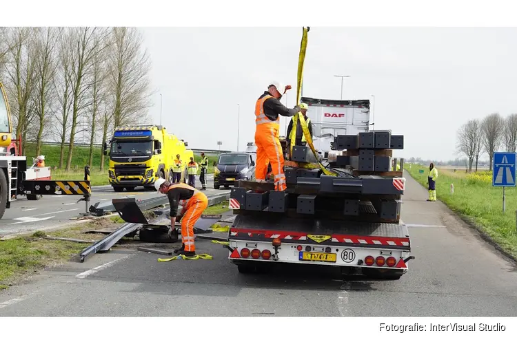 Op- en afrit Uitgeest naar A9 uren lang gestremd