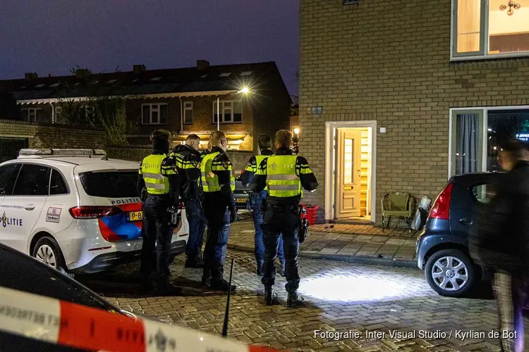 Schade door explosie bij woning in Haarlem