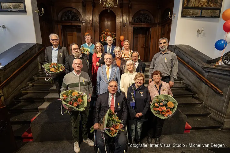 Vijftien Haarlemmers Koninklijk onderscheiden bij lintjesregen