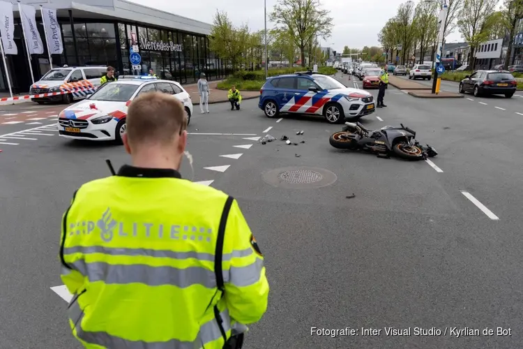Motorrijder gewond op Oudeweg in Haarlem