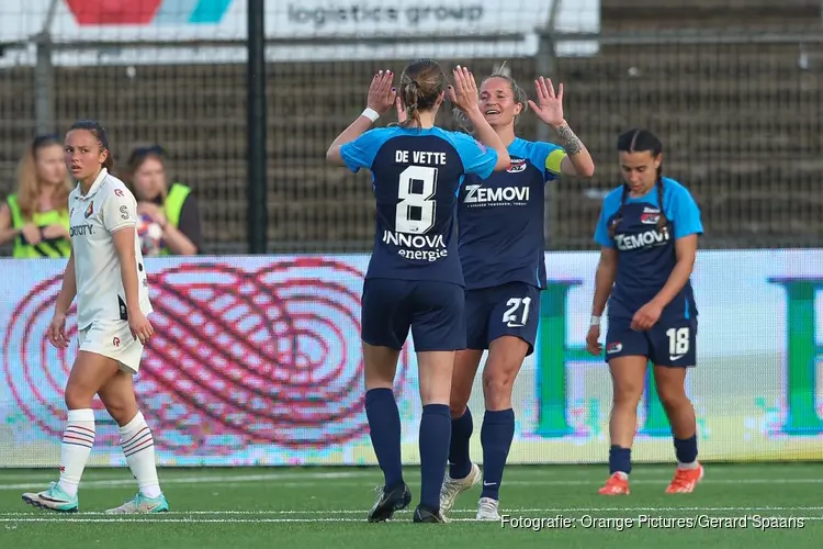 AZ Vrouwen halen flink uit bij Telstar