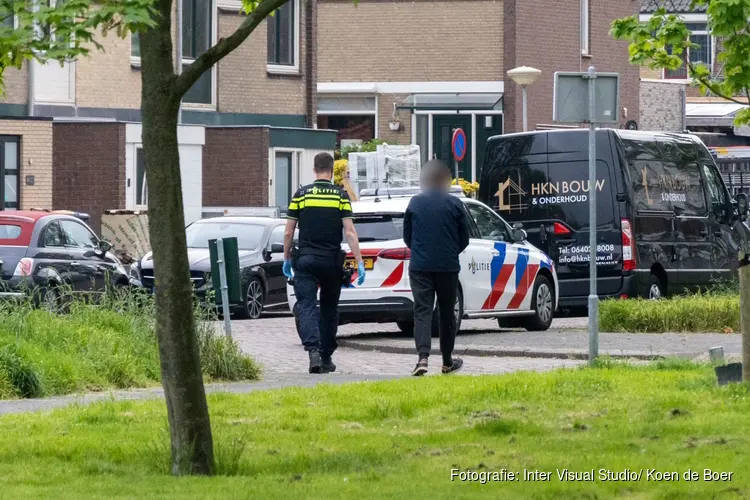 Politie doet inval in woning IJmuiden, één persoon aangehouden