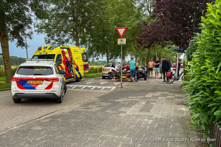 Scooterrijder gewond bij ongeval op Grote Buitendijk in Velserbroek