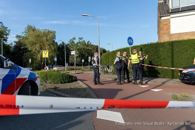 Fietser ernstig gewond op rotonde in Santpoort-Noord