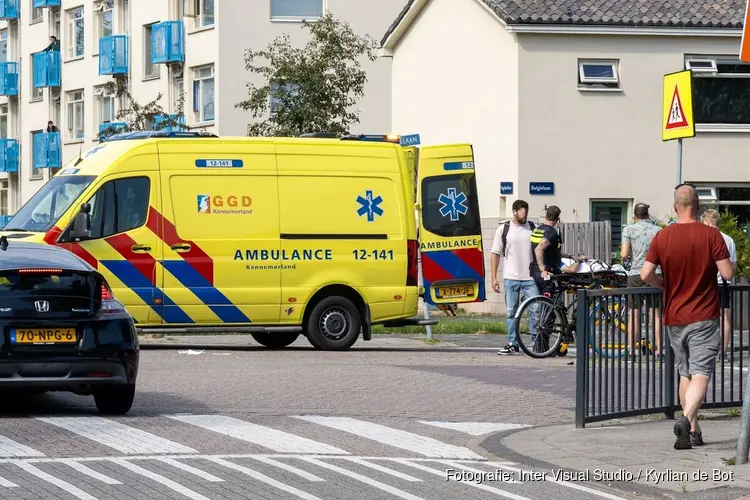 Fietser geraakt door auto in Haarlem