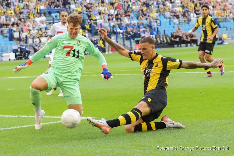 Telstar start competitie met zege bij Vitesse