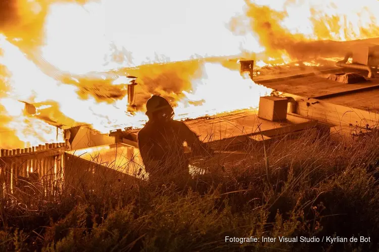 Strandtent Hippie Fish in Zandvoort volledig uitgebrand