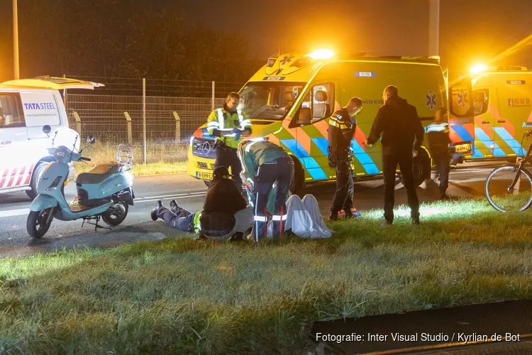 Scooterrijder ernstig gewond bij ongeval Velsen-Noord