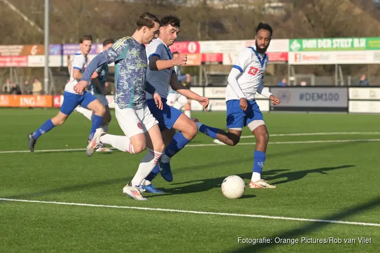 DEM toont veerkracht tegen Ajax na snelle achterstand